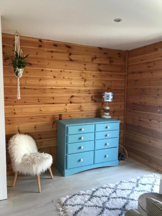 Winnie'S Corner - Self Contained Within The Grounds Of Another Property, In An Idyllic Wooded Setting Керліон-Бей Екстер'єр фото
