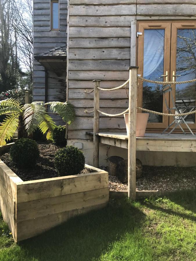 Winnie'S Corner - Self Contained Within The Grounds Of Another Property, In An Idyllic Wooded Setting Керліон-Бей Екстер'єр фото