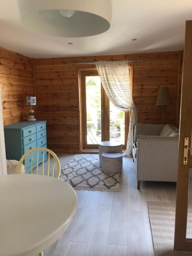 Winnie'S Corner - Self Contained Within The Grounds Of Another Property, In An Idyllic Wooded Setting Керліон-Бей Екстер'єр фото